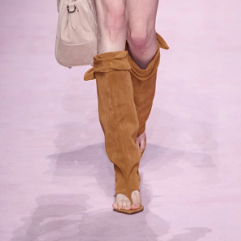 Pointed Toe Suede Fold Over Thong Knee High Summer Boots Woman Summer 2026 Slouch Trend Open Toe Flip Flop Stiletto Tall Booties
Pointed Toe Suede Fold Over Thong Knee High Summer Boots Woman Summer 2026 Slouch Trend Open Toe Flip Flop Stiletto Tall Booties
