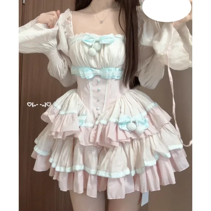 Милое платье принцессы Лолиты, осеннее новое платье с квадратным воротником и длинными рукавами, тонкой талией, милым бантом Y2k, эстетичное женское мини-платье трапециевидной формы
Милое платье принцессы Лолиты, осеннее новое платье с квадратным воротником и длинными рукавами, тонкой талией, милым бантом Y2k, эстетичное женское мини-платье трапециевидной формы
