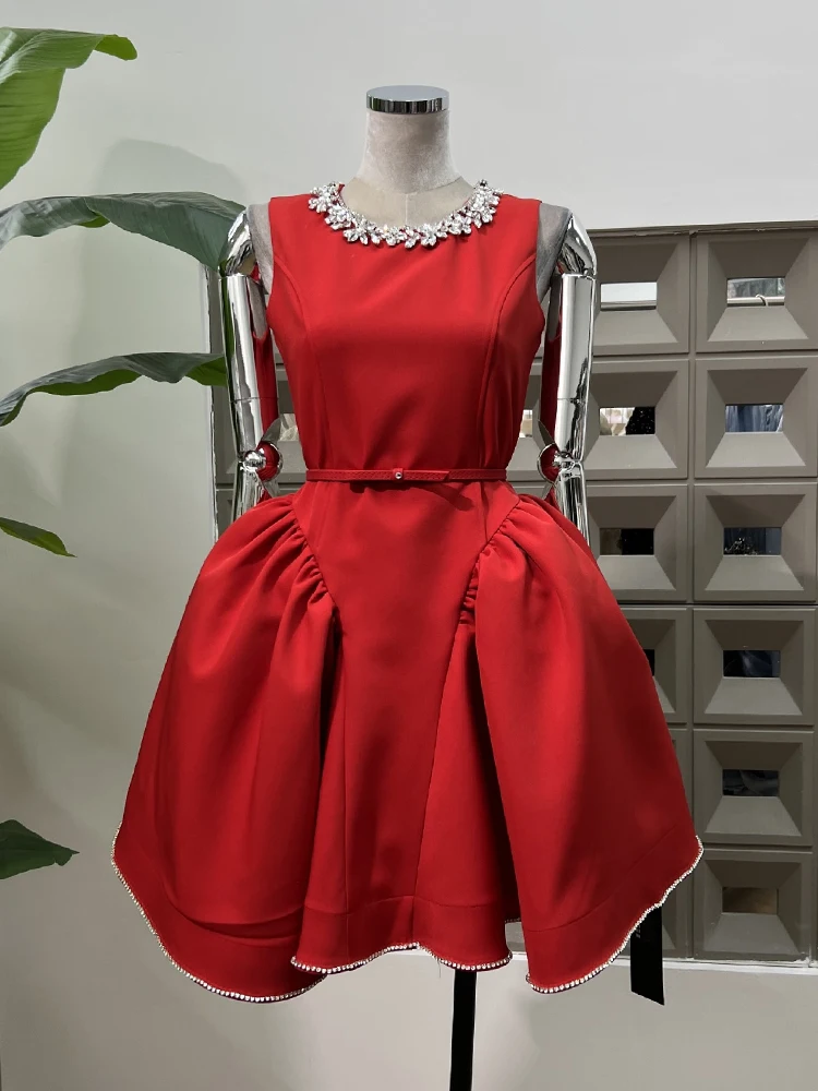 Beaded crew-neck strap waistband sleeveless vest dress 2025 Summer women's dress high-waisted pleated loose puffy skirt
Beaded crew-neck strap waistband sleeveless vest dress 2025 Summer women's dress high-waisted pleated loose puffy skirt