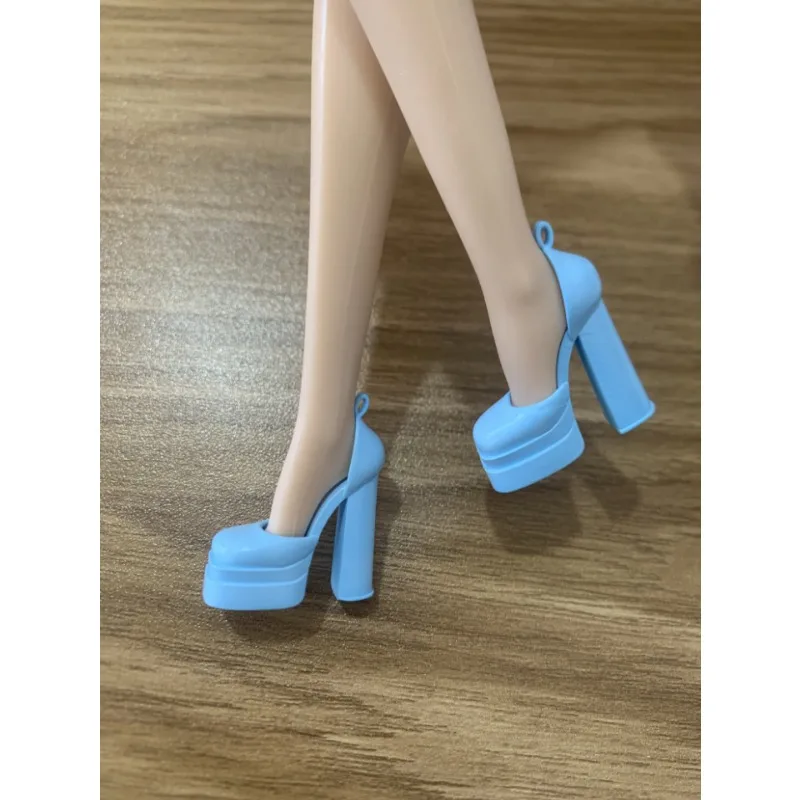 Новые туфли ручной работы на высоком каблуке, аксессуары, игрушки для Fashion Royalty 2, FR2 NU лицо, китайские куклы Xianxian BBIKG485
Новые туфли ручной работы на высоком каблуке, аксессуары, игрушки для Fashion Royalty 2, FR2 NU лицо, китайские куклы Xianxian BBIKG485