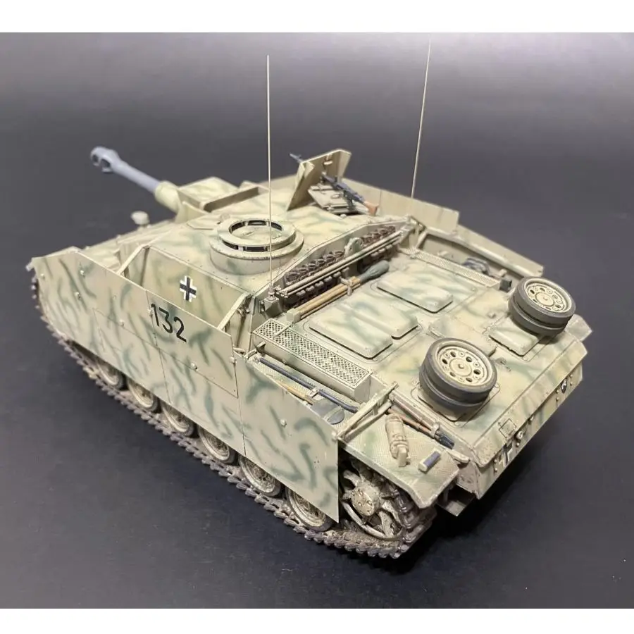 8009 Takom StuH42 & StuG.III Ausf.M G Early Production (2 in 1) Plastic Model Kit 1/35 Scale
8009 Takom StuH42 & StuG.III Ausf.M G Early Production (2 in 1) Plastic Model Kit 1/35 Scale