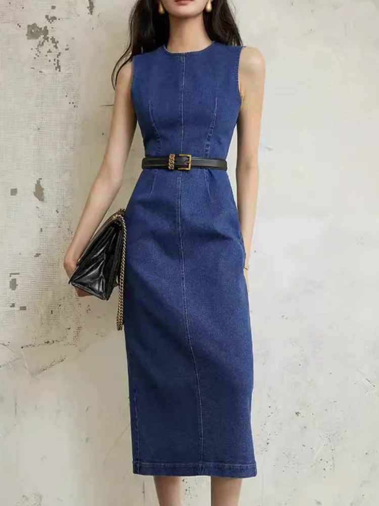 Elegant O-Neck Sleeveless Waist-Cinching Midi Dresses Trendy Casual Street Wear 2025 New Summer Women's Skinny Fit Denim Dress
Elegant O-Neck Sleeveless Waist-Cinching Midi Dresses Trendy Casual Street Wear 2025 New Summer Women's Skinny Fit Denim Dress