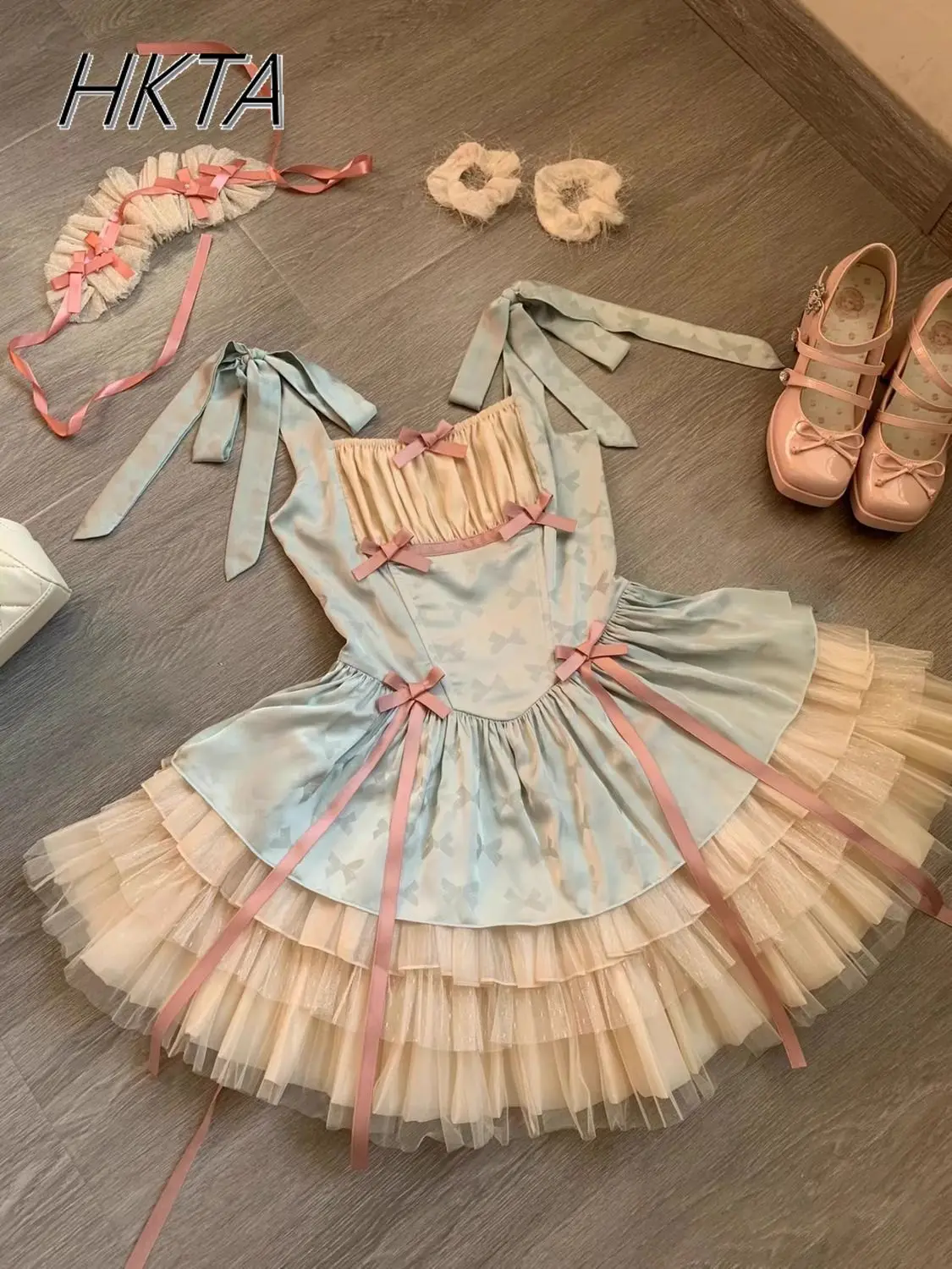 Short Bubble Sleeve Mesh Lolita Dress Lace Suspender Dress Summer Sweet Cute Princess Women Short Cake Dress Two Pieces Set
Short Bubble Sleeve Mesh Lolita Dress Lace Suspender Dress Summer Sweet Cute Princess Women Short Cake Dress Two Pieces Set