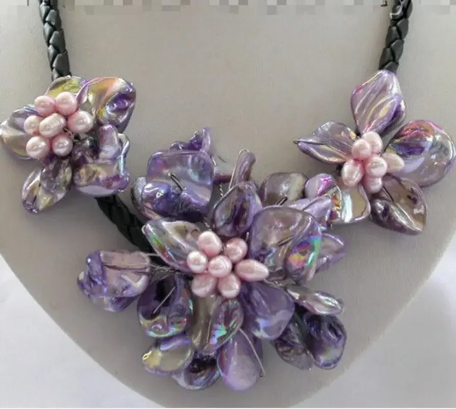 Fashion jewelry Hot selling stunning classic baroque freshwater cultured pearl flower leather necklace
Fashion jewelry Hot selling stunning classic baroque freshwater cultured pearl flower leather necklace