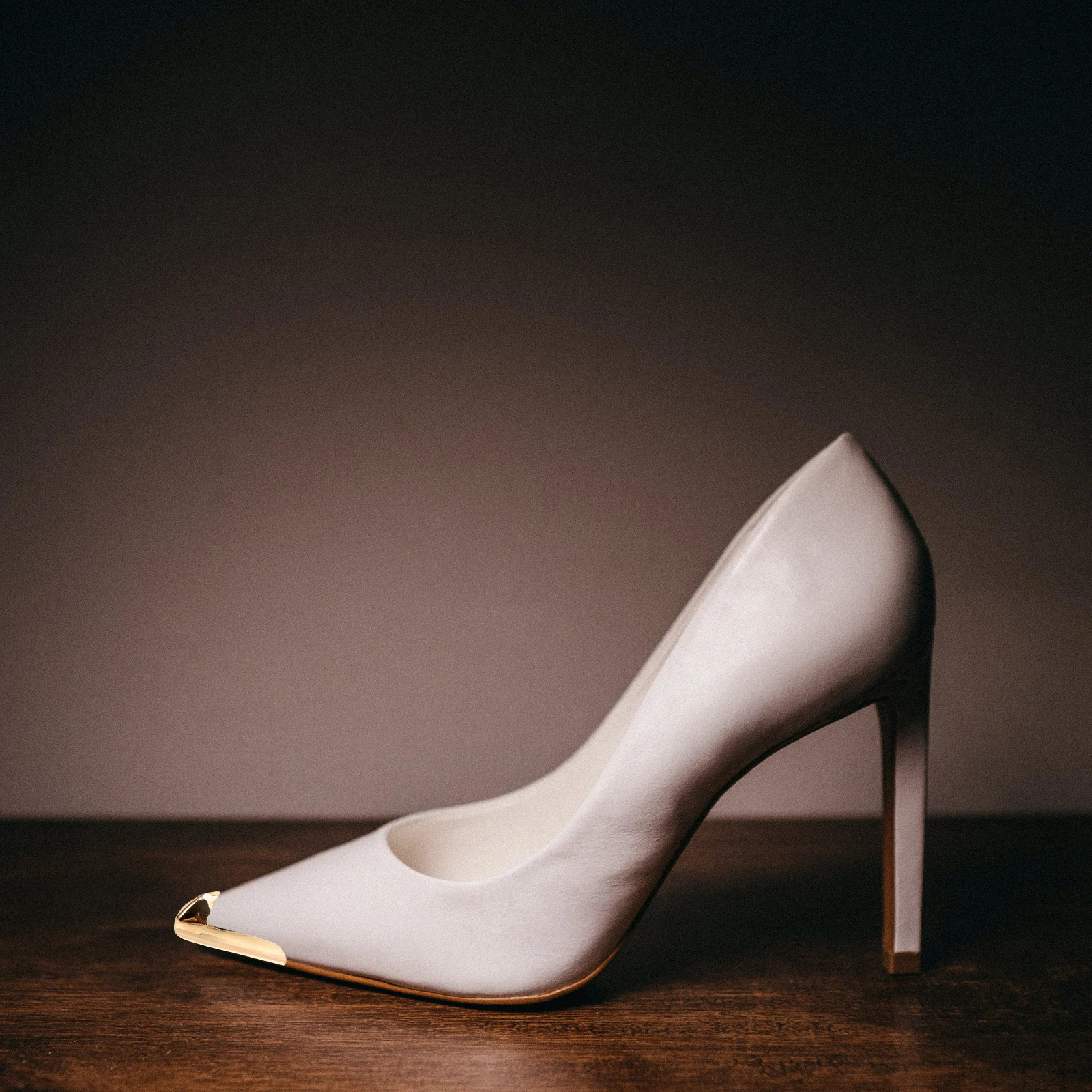 3 Pairs Toe Protector High Heels Caps Decorative Shoe The Head Metal Covers for Shoes Iron Tip
3 Pairs Toe Protector High Heels Caps Decorative Shoe The Head Metal Covers for Shoes Iron Tip
