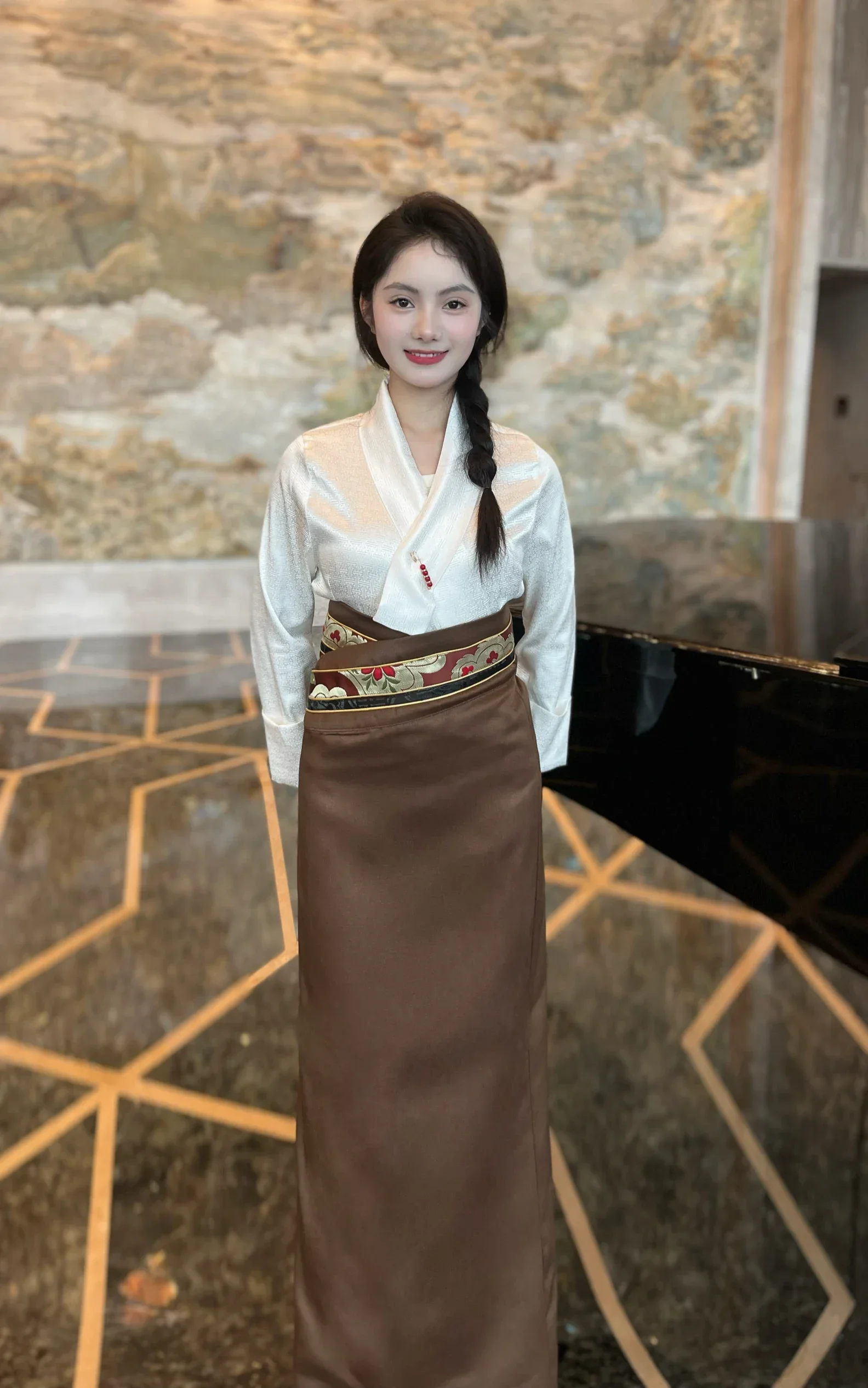 2026 New Tibetan women's dress ethnic style pot house dance two-piece set
2026 New Tibetan women's dress ethnic style pot house dance two-piece set