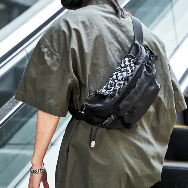 Trendy Plaid Mesh Men's Chest Bag Multifunction Utility Waterproof Personalised Outdoor Commuter Sports Portable One Strap Bag
Trendy Plaid Mesh Men's Chest Bag Multifunction Utility Waterproof Personalised Outdoor Commuter Sports Portable One Strap Bag