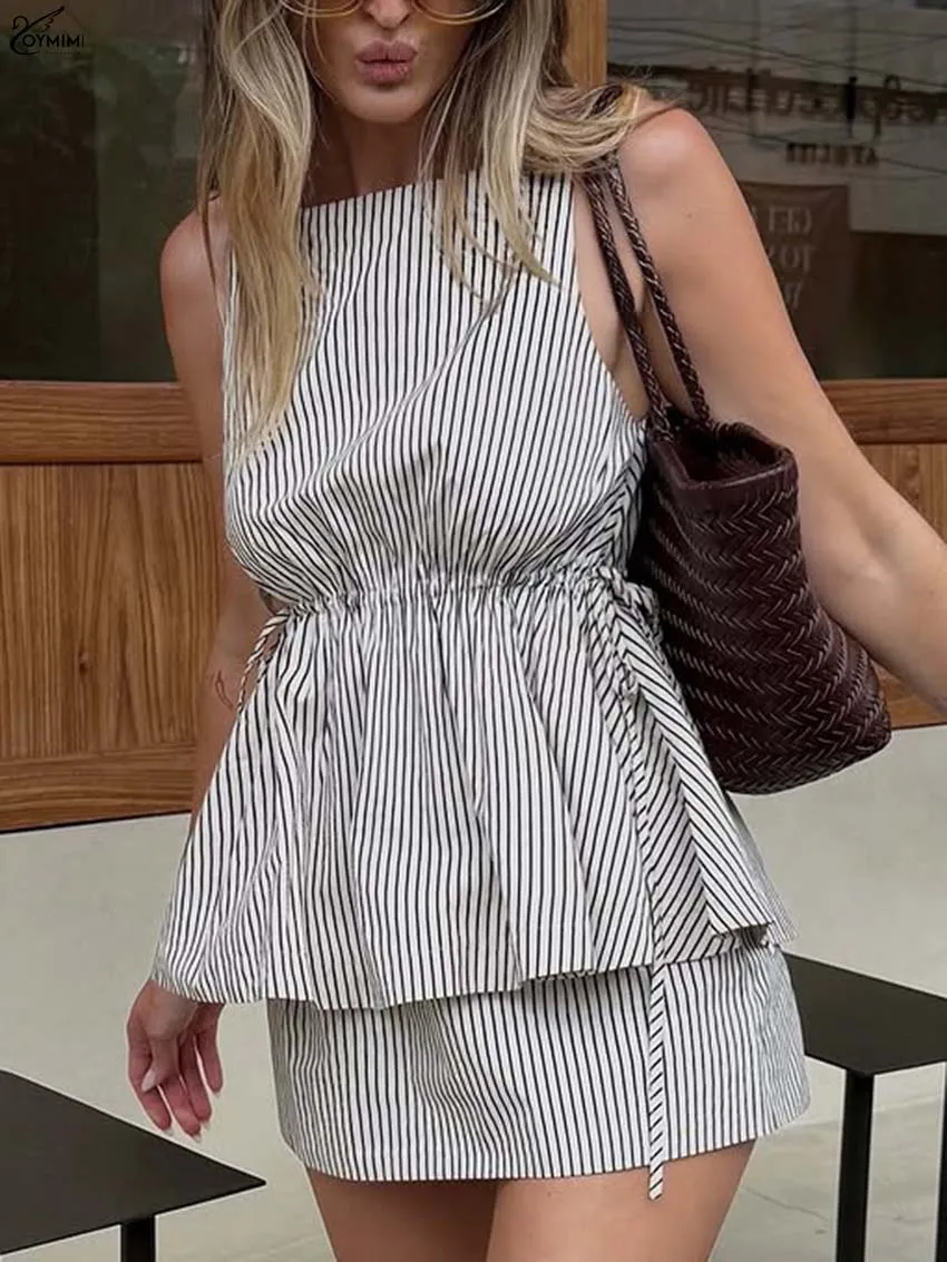 Oymimi Fashion White Print 2 Pieces Set For Woman Elegant Spaghetti Strap Sleeveless Lace-Up Blouses + Straight Mini Skirts Sets
Oymimi Fashion White Print 2 Pieces Set For Woman Elegant Spaghetti Strap Sleeveless Lace-Up Blouses + Straight Mini Skirts Sets