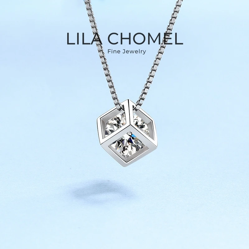 Wedding Fine Jewelry Girl Necklaces PT950 Platinum Engagement Moissanite Diamond 0.5/1CT Square Pendant for Women Birthday Gift
Wedding Fine Jewelry Girl Necklaces PT950 Platinum Engagement Moissanite Diamond 0.5/1CT Square Pendant for Women Birthday Gift