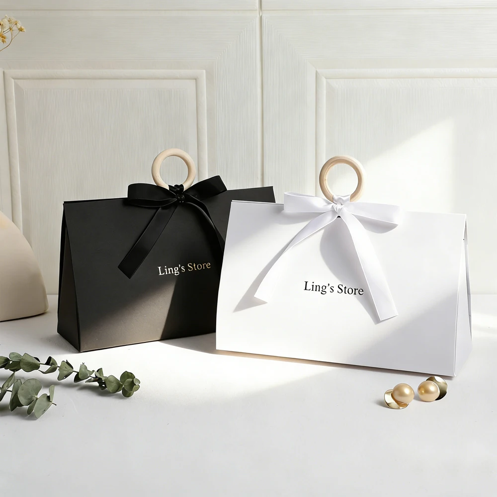 50/100 шт. Изысканные подарочные пакеты для ювелирных изделий 13x22x7.5см, цельные складные коробки-тоуты для свадебных сувениров
50/100 шт. Изысканные подарочные пакеты для ювелирных изделий 13x22x7.5см, цельные складные коробки-тоуты для свадебных сувениров