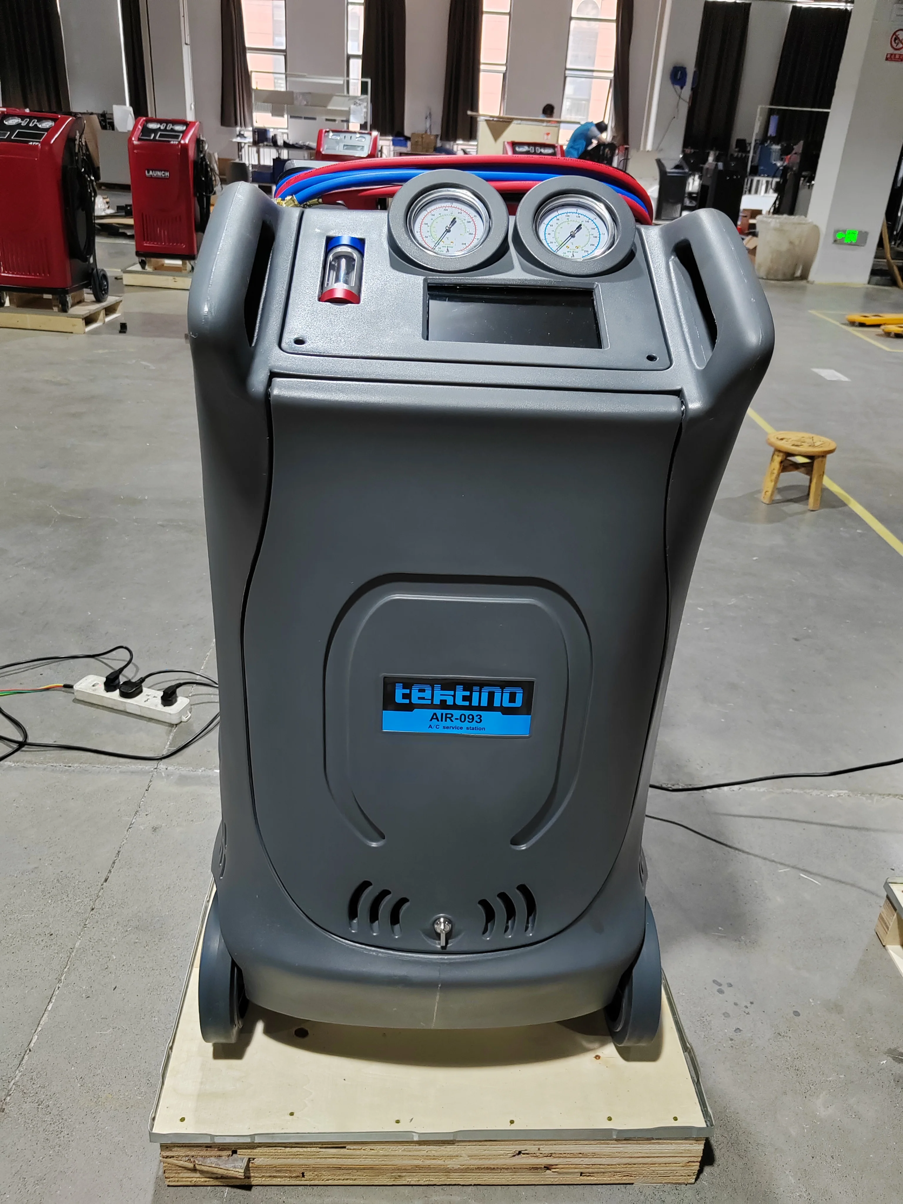 AIR-093 A/C Service Station Support Hybrid Or Electric Vehicle Also Have COR (Compressor Oil Recovery) Function For R134A
AIR-093 A/C Service Station Support Hybrid Or Electric Vehicle Also Have COR (Compressor Oil Recovery) Function For R134A