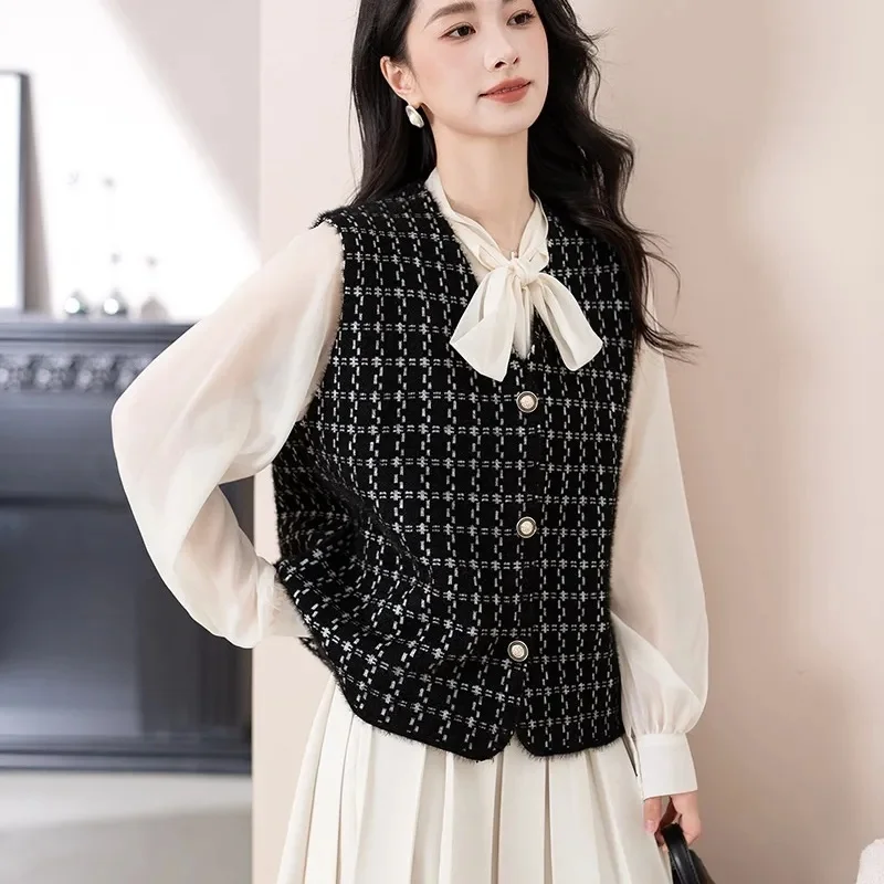 Xiaoxiangfeng Vest Jacket Women Spring Autumn 2025New Sleeveless Coat Female Fashion Waistcoat Outwear Mink Temperament Vest Top
Xiaoxiangfeng Vest Jacket Women Spring Autumn 2025New Sleeveless Coat Female Fashion Waistcoat Outwear Mink Temperament Vest Top