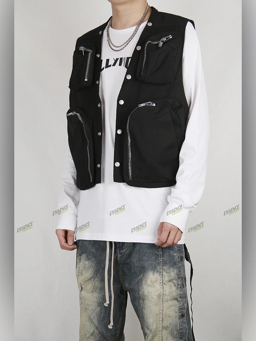 Мужской функциональный рабочий жилет с вырезами и заклепками, в уличном стиле хип-хоп, свободного кроя, модный, для городской молодежи, осенний топ
Мужской функциональный рабочий жилет с вырезами и заклепками, в уличном стиле хип-хоп, свободного кроя, модный, для городской молодежи, осенний топ