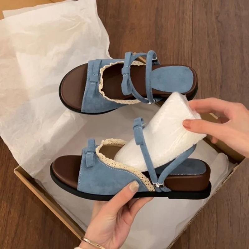 Fairy-style floral French wedge sandals for women to wear outside in summer2026New versatile sandals for women to pair with skir
Fairy-style floral French wedge sandals for women to wear outside in summer2026New versatile sandals for women to pair with skir