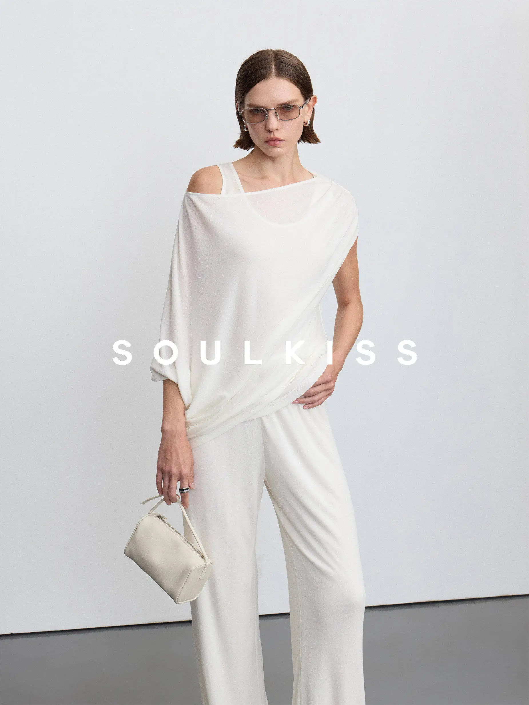 Soulkiss Airy Wool Silk Set with Wide Leg Pants Natural Waist Comfortable Fit Ladies Casual Pants Knitted Straight Leg Trousers
Soulkiss Airy Wool Silk Set with Wide Leg Pants Natural Waist Comfortable Fit Ladies Casual Pants Knitted Straight Leg Trousers