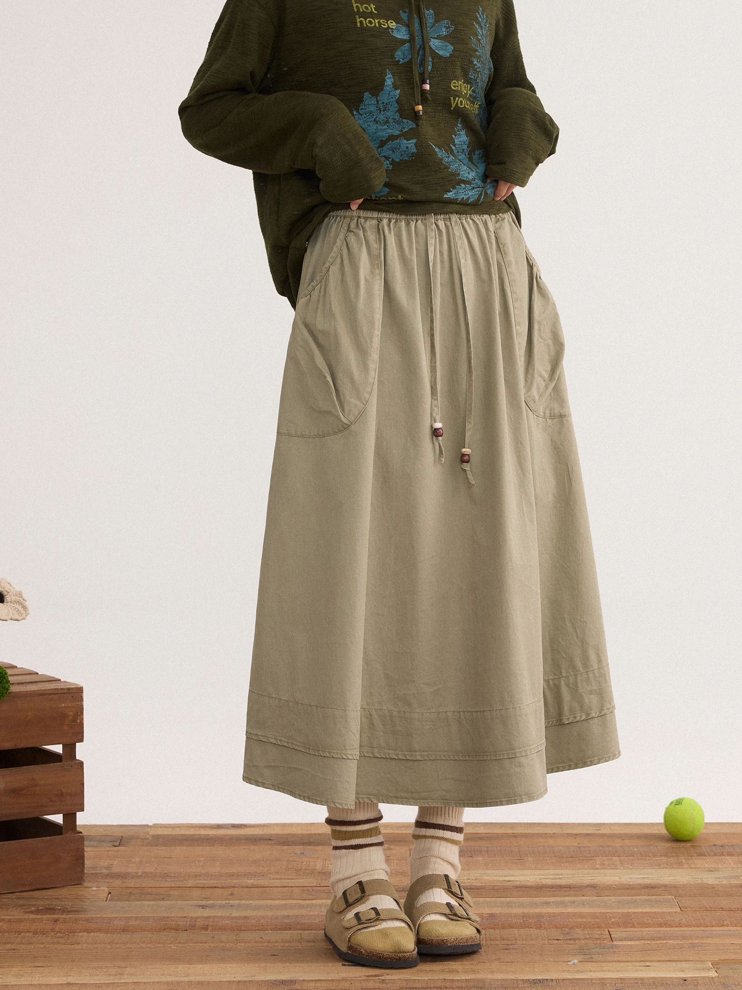 Original Design A-Line Skirt Cotton Elastic Waist Vintage Style Women's Fashion Spring Season Casual Wear Pure Cotton Material
Original Design A-Line Skirt Cotton Elastic Waist Vintage Style Women's Fashion Spring Season Casual Wear Pure Cotton Material
