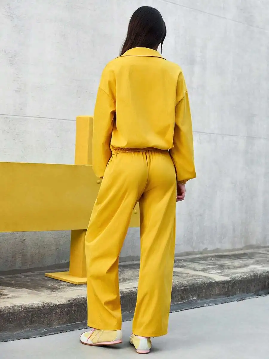 Women Yellow Two Piece Casual Tracksuit Set Loose Long Sleeve Elastic Waist Straight Leg Pants
Women Yellow Two Piece Casual Tracksuit Set Loose Long Sleeve Elastic Waist Straight Leg Pants