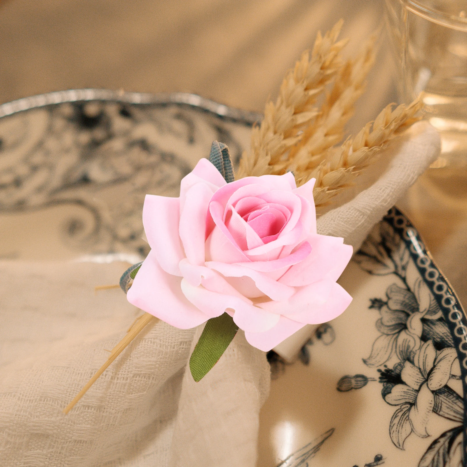 4 Pcs Napkin Rings Roses Gold Floral Holders Dining Valentine Wedding Birthday Table Buckle Serviette
4 Pcs Napkin Rings Roses Gold Floral Holders Dining Valentine Wedding Birthday Table Buckle Serviette