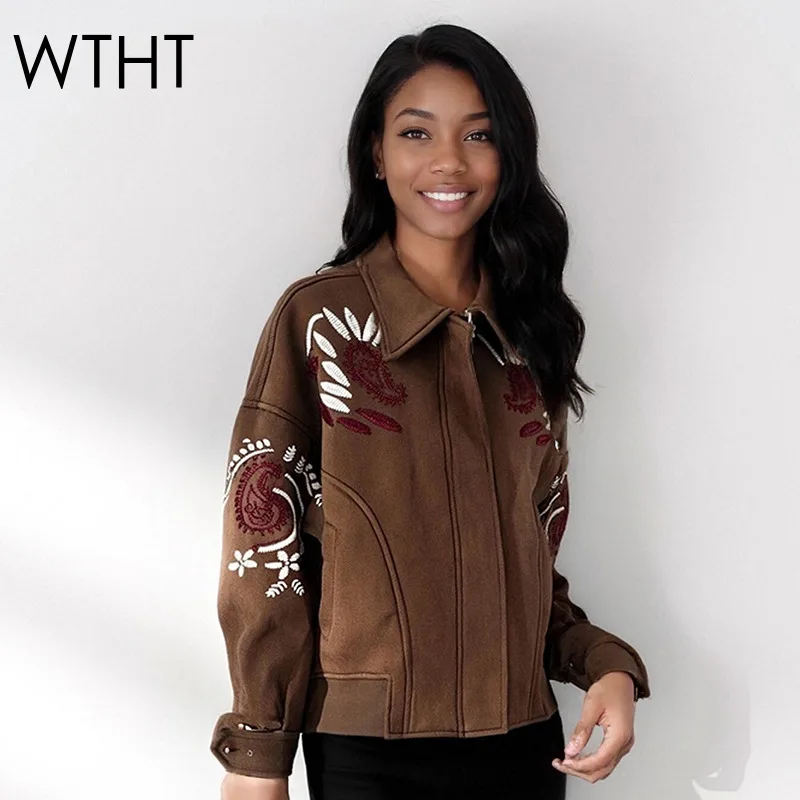WTHT Trendy Embroidery Design Fake Suede Loose Jacket For Women 2025 Autumn Fashion Lapel Long Sleeves Coat Female 1LS2647
WTHT Trendy Embroidery Design Fake Suede Loose Jacket For Women 2025 Autumn Fashion Lapel Long Sleeves Coat Female 1LS2647