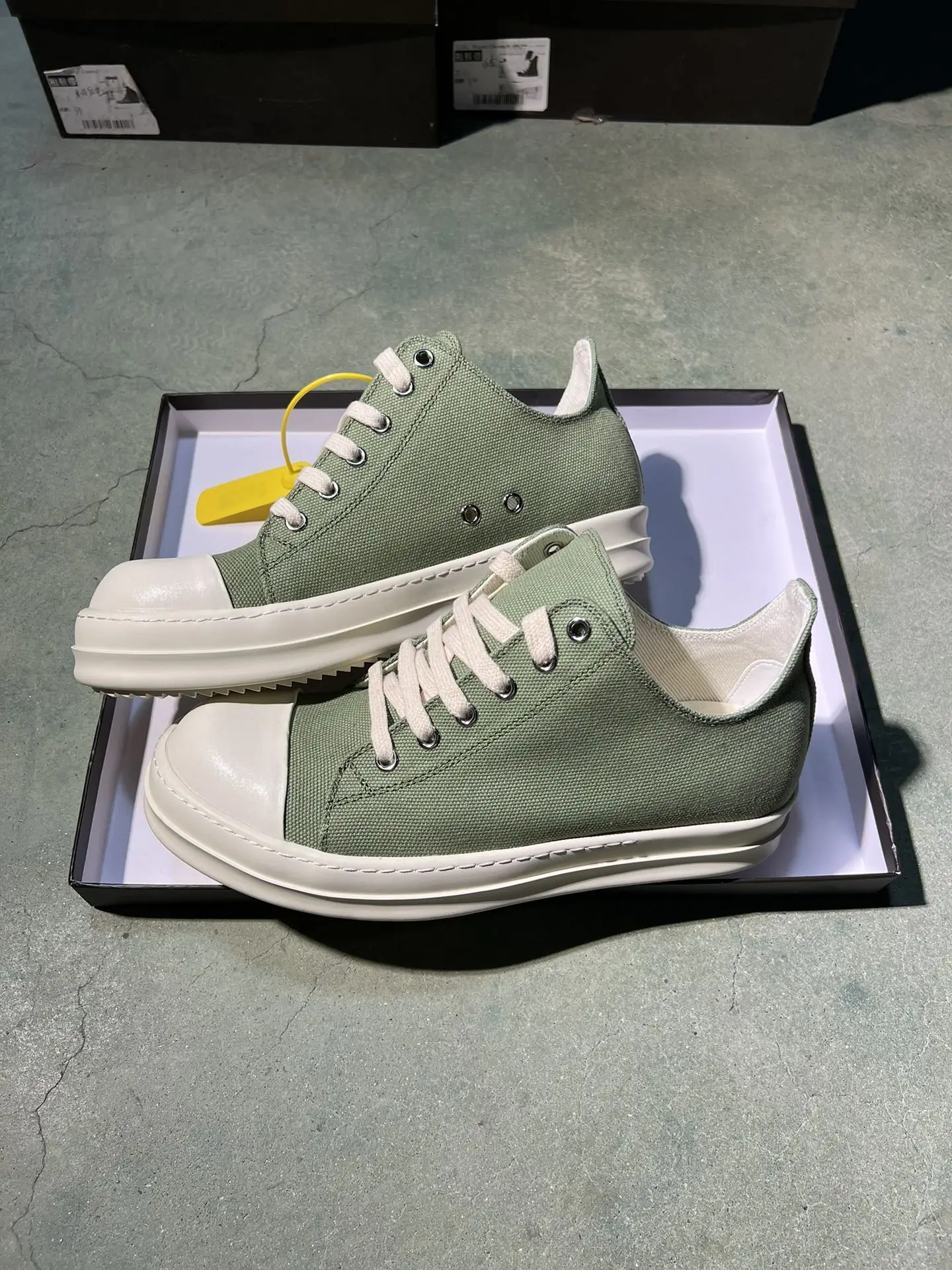 HOTSALE Luxury Navy Green Canvas Low Top Quality Men Shoe Party Women Sneaker Fashion Casual Owens Design boots & Shoes
HOTSALE Luxury Navy Green Canvas Low Top Quality Men Shoe Party Women Sneaker Fashion Casual Owens Design boots & Shoes