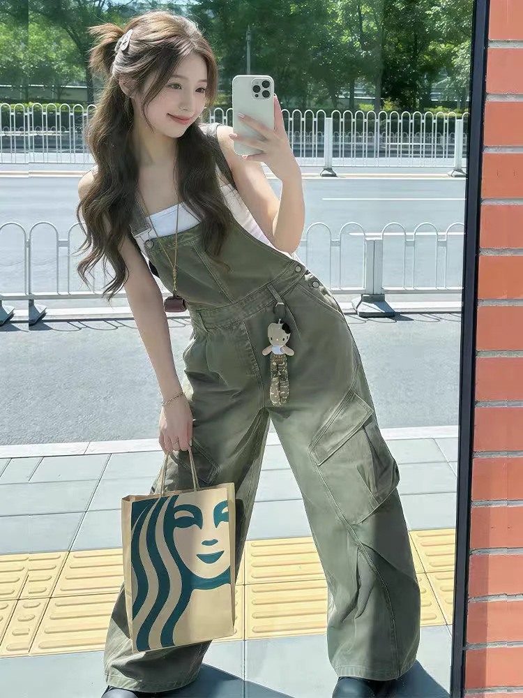 American Retro Workwear Style Women's Denim Overalls Fashion Straight Leg Loose Wide Leg Jumpsuit High Waist Zipper Summer
American Retro Workwear Style Women's Denim Overalls Fashion Straight Leg Loose Wide Leg Jumpsuit High Waist Zipper Summer
