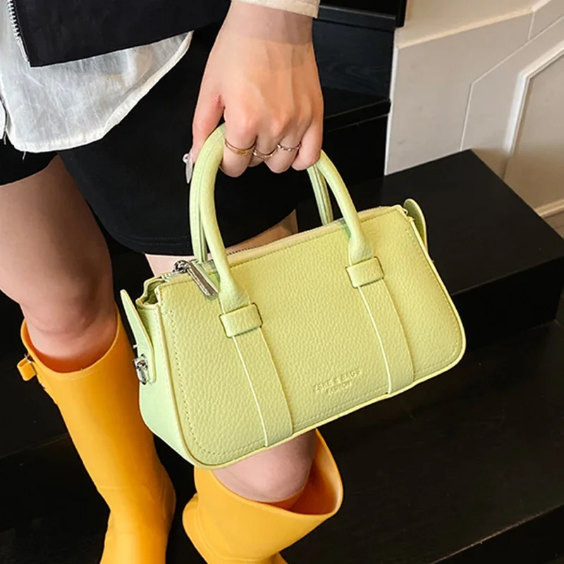 Зеленые сумки из искусственной кожи, элегантные женские сумки на одно плечо, лето 2021, однотонная универсальная сумка через плечо, повседневная модная маленькая сумка
Зеленые сумки из искусственной кожи, элегантные женские сумки на одно плечо, лето 2021, однотонная универсальная сумка через плечо, повседневная модная маленькая сумка