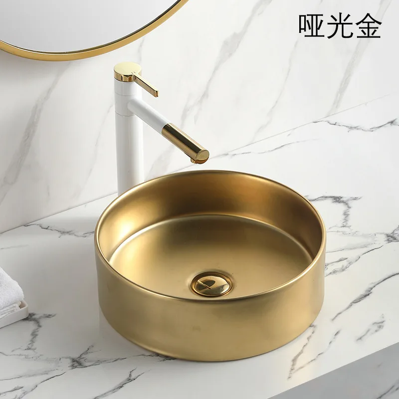 Electroplating gold countertop basin, bathroom ceramic art washbasin, silver hotel bathroom balcony, matte washbasin
Electroplating gold countertop basin, bathroom ceramic art washbasin, silver hotel bathroom balcony, matte washbasin