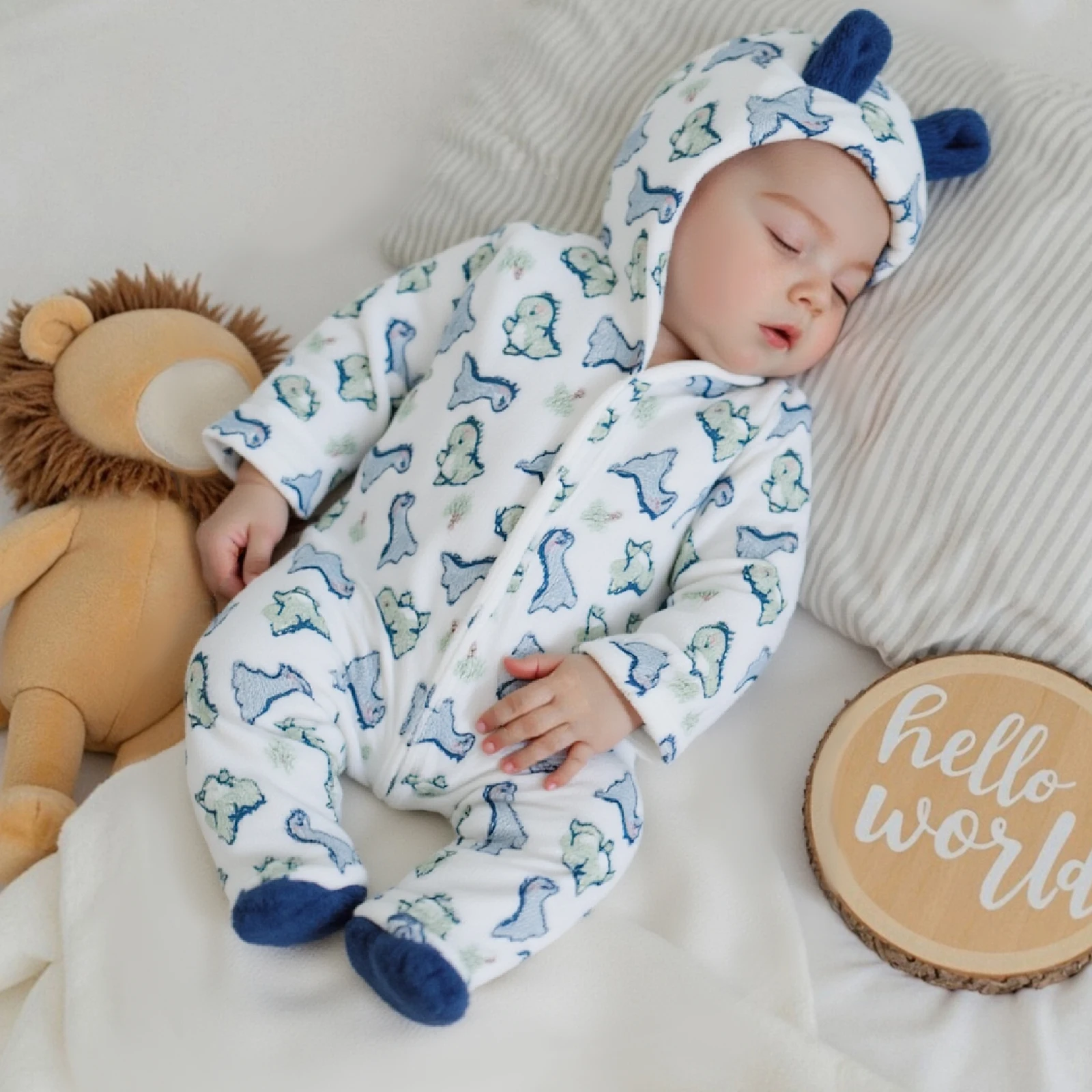 0-12M Warm Baby Boys Plush Hooded Jumpsuits Long Sleeve Dinosaur Print Button Up Footed Romper Winter Baby Clothing
0-12M Warm Baby Boys Plush Hooded Jumpsuits Long Sleeve Dinosaur Print Button Up Footed Romper Winter Baby Clothing