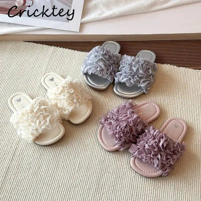 Ruffles Solid Girls Slippers Summer Flowers Soft Kids Princess Shoes Fashion Anti Slip Beach Children Flats Slippers
Ruffles Solid Girls Slippers Summer Flowers Soft Kids Princess Shoes Fashion Anti Slip Beach Children Flats Slippers