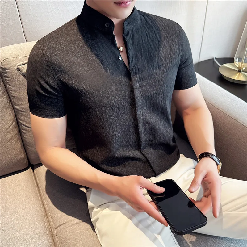 Men's Modern Chinese Standing Collar Shirt - Ice Silk Breathable Short-Sleeve with Pleated Texture & Fine Stripe Pattern
Men's Modern Chinese Standing Collar Shirt - Ice Silk Breathable Short-Sleeve with Pleated Texture & Fine Stripe Pattern