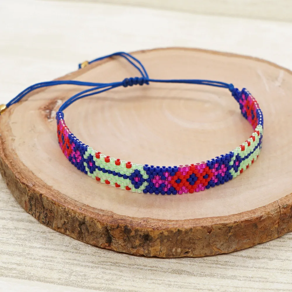 Beaded bracelet Geometry Gradient color Simple Bohemia Pattern Hand weaving Adjustable Female Trend Rice bead bracelet
Beaded bracelet Geometry Gradient color Simple Bohemia Pattern Hand weaving Adjustable Female Trend Rice bead bracelet