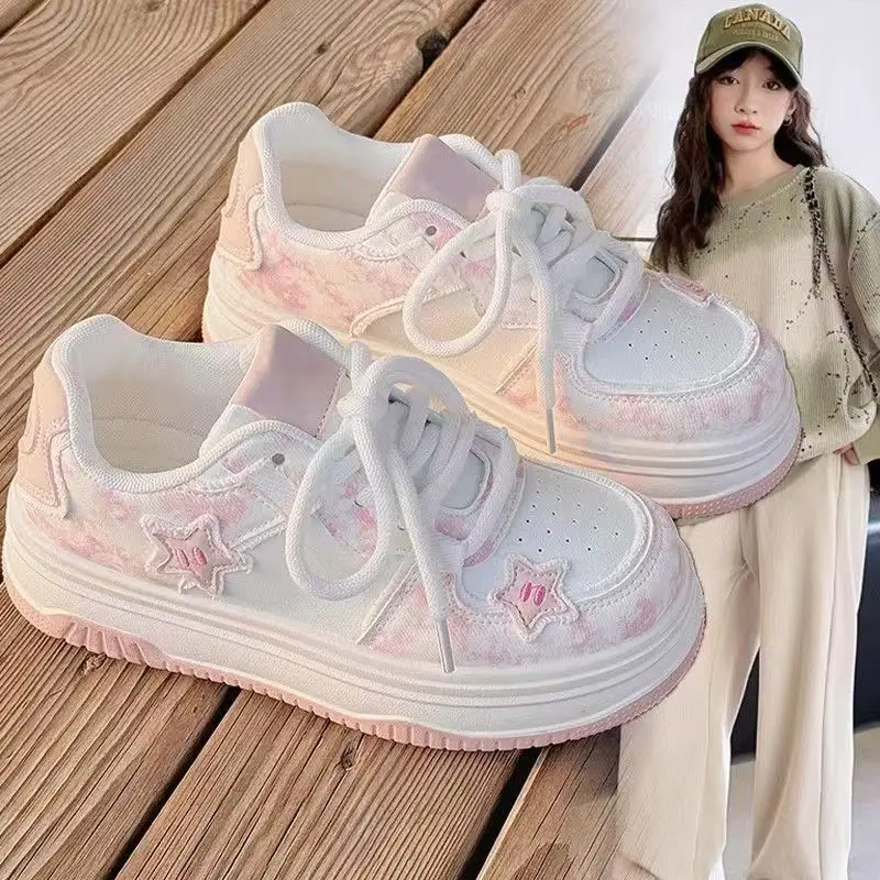 Girls Sports Shoes Breathable Sweet Kids Casual Shoes Princess Style 2025 Autumn New Children Running Shoes Soft Bottom Comfort
Girls Sports Shoes Breathable Sweet Kids Casual Shoes Princess Style 2025 Autumn New Children Running Shoes Soft Bottom Comfort