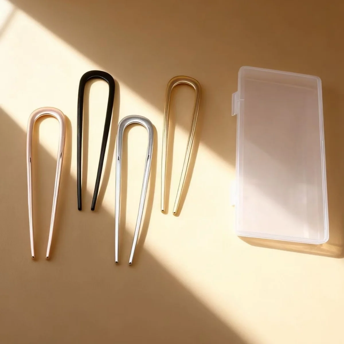 The 4/3/2pcs solid-color new box-set hairpins are beautiful, fashionable and suitable for daily use
The 4/3/2pcs solid-color new box-set hairpins are beautiful, fashionable and suitable for daily use