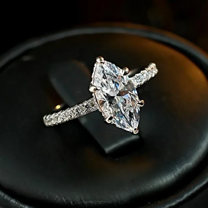 New s925 silver minimalist horse eye ice flower cutting ring with high-end and super sparkling jewelry for wedding jewelry
New s925 silver minimalist horse eye ice flower cutting ring with high-end and super sparkling jewelry for wedding jewelry