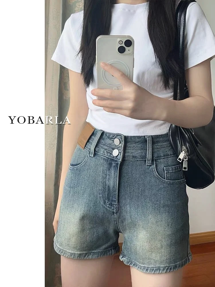High Waist Slimming Denim Shorts for plus Size Women Trendy Spicy Girl Tight Fit Butt Hugging Jeans High Elasticity Casual Wear
High Waist Slimming Denim Shorts for plus Size Women Trendy Spicy Girl Tight Fit Butt Hugging Jeans High Elasticity Casual Wear