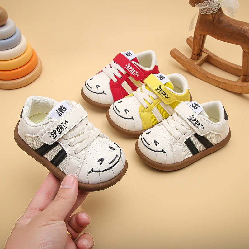 Breathable Mesh Kids Sneakers with Cute Smiley Face Embroidery Closed Toe Adjustable Strap Soft Sole Non-slip Shoes
Breathable Mesh Kids Sneakers with Cute Smiley Face Embroidery Closed Toe Adjustable Strap Soft Sole Non-slip Shoes