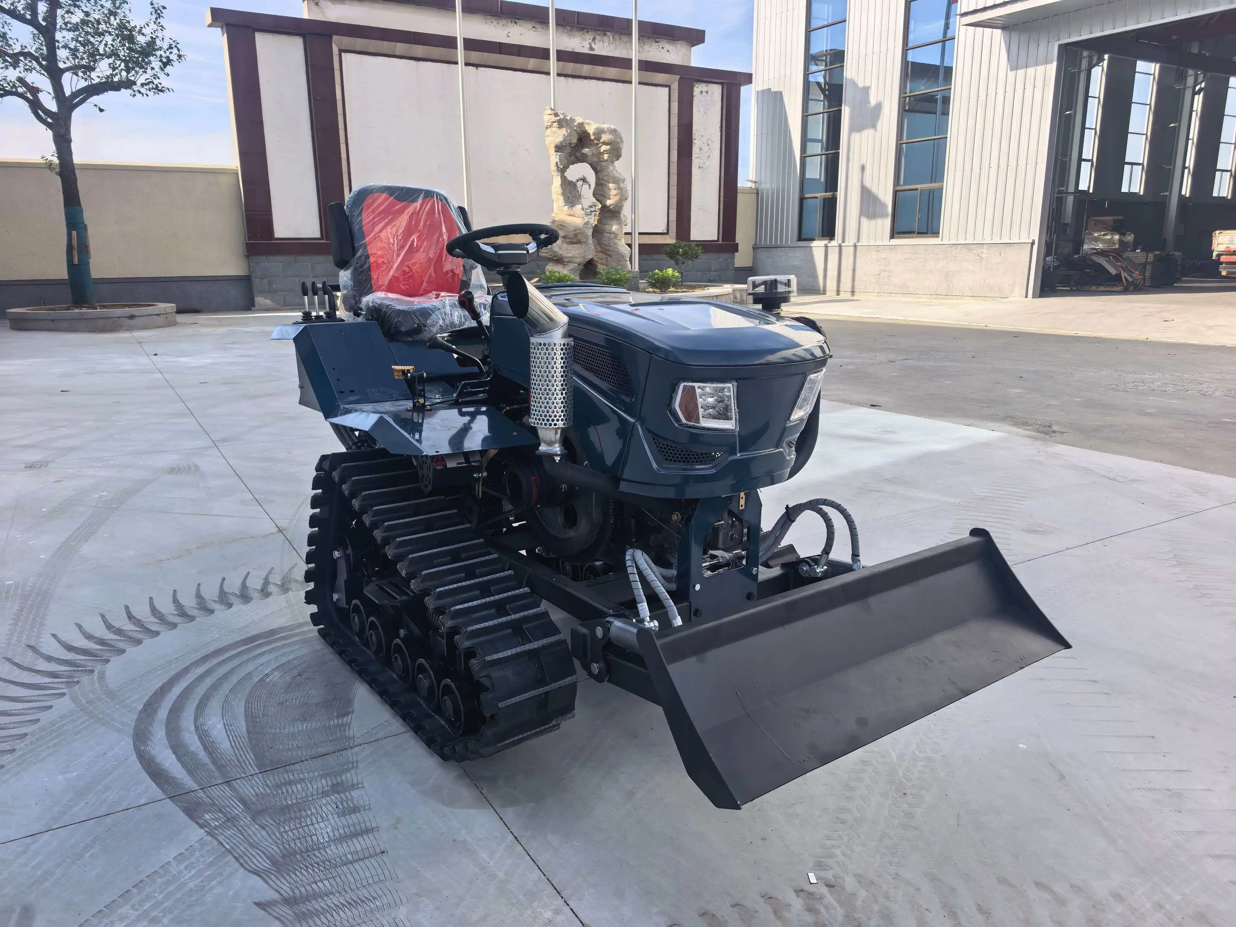Mini Crawler Tractor Euro 5 EPA Certified Farm Track Tractor Free Shipping Agriculture Rotary Cultivator Plow Harvester Equipmen
Mini Crawler Tractor Euro 5 EPA Certified Farm Track Tractor Free Shipping Agriculture Rotary Cultivator Plow Harvester Equipmen
