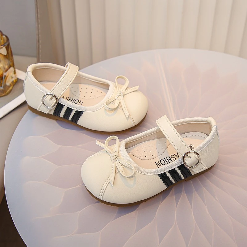 2026 Spring Autumn Casual Kids Shoes Rhinestones Fashion Female Shoes Ballet Flat Slides Children Girls Outside Sandals Footwear
2026 Spring Autumn Casual Kids Shoes Rhinestones Fashion Female Shoes Ballet Flat Slides Children Girls Outside Sandals Footwear