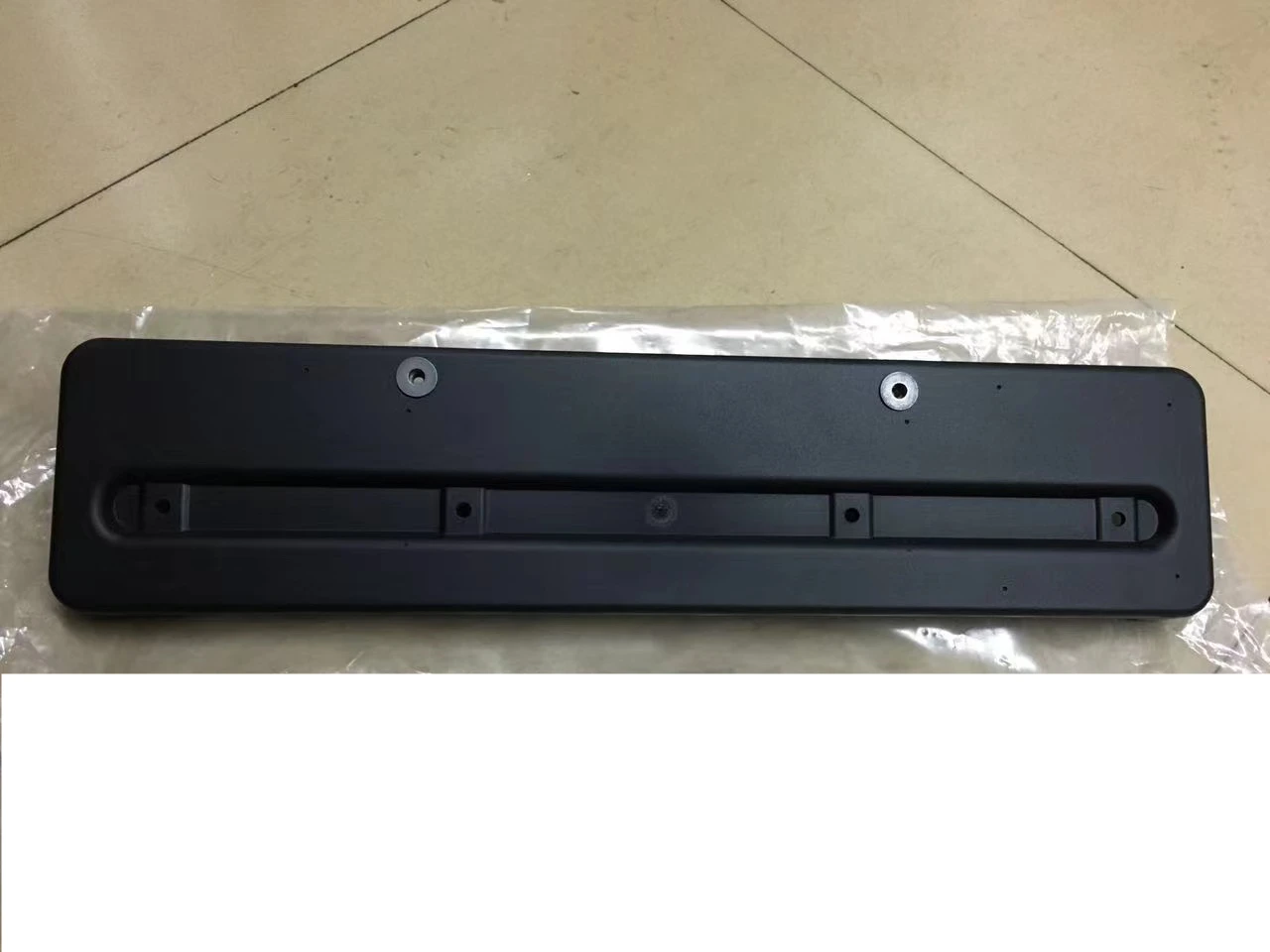 For Mercedes Benz W463 G63 G65 Front license plate base frame bracket Holder car accessories accesorios para auto
For Mercedes Benz W463 G63 G65 Front license plate base frame bracket Holder car accessories accesorios para auto