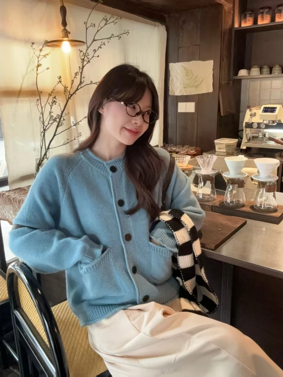 Pure Color Knitted Sweater Coat Women's Summer New Loose Casual Versatile High-End Feeling round Neck Cuffed Sleeve Top
Pure Color Knitted Sweater Coat Women's Summer New Loose Casual Versatile High-End Feeling round Neck Cuffed Sleeve Top