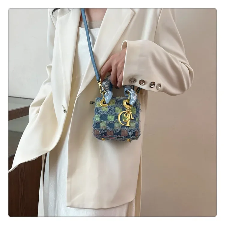 2025 Tote Bag - Premium Adjustable Crossbody & Shoulder Bag for Women, Luxury Textured Handbag with Gold-Tone Chain Day To Night
2025 Tote Bag - Premium Adjustable Crossbody & Shoulder Bag for Women, Luxury Textured Handbag with Gold-Tone Chain Day To Night