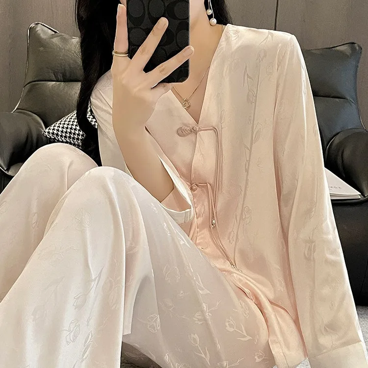 Pajama Two Piece Set New Chinese Style Women's Sleepwear Home Clothes Elegant Jacquard Long Sleeve Trouser Suit Rayon Loungewear
Pajama Two Piece Set New Chinese Style Women's Sleepwear Home Clothes Elegant Jacquard Long Sleeve Trouser Suit Rayon Loungewear