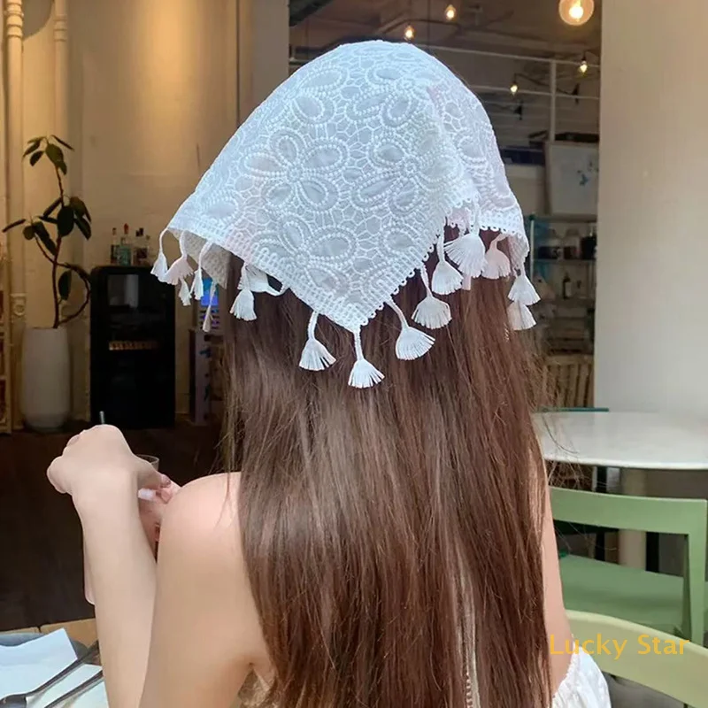 White Fabric Flower Triangle Hair Scarf Wraps Women Retro Triangle Headscarf Hat Travel Photo Headband Hair Accessories
White Fabric Flower Triangle Hair Scarf Wraps Women Retro Triangle Headscarf Hat Travel Photo Headband Hair Accessories