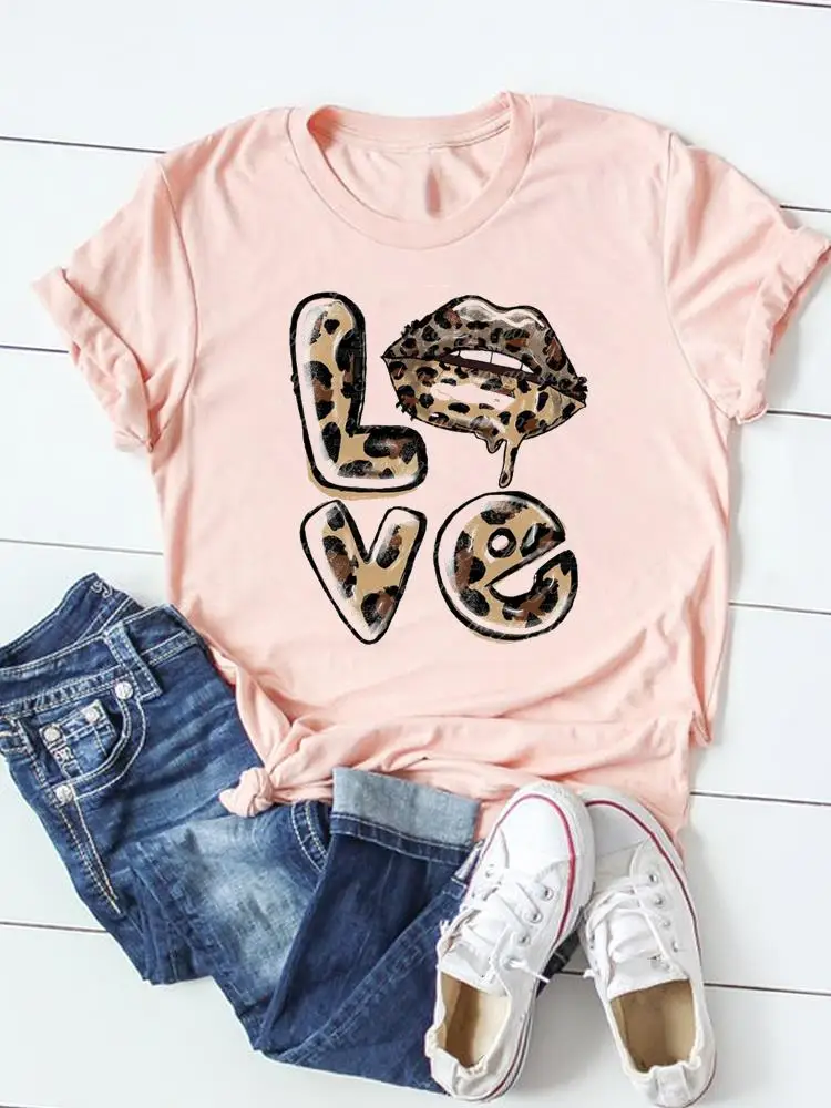 Leopard Lip Style Trend 90s Fashion Summer O-neck Print Short Sleeve Clothing Graphic T-shirt Tee Top T Shirt Women Clothes
Leopard Lip Style Trend 90s Fashion Summer O-neck Print Short Sleeve Clothing Graphic T-shirt Tee Top T Shirt Women Clothes