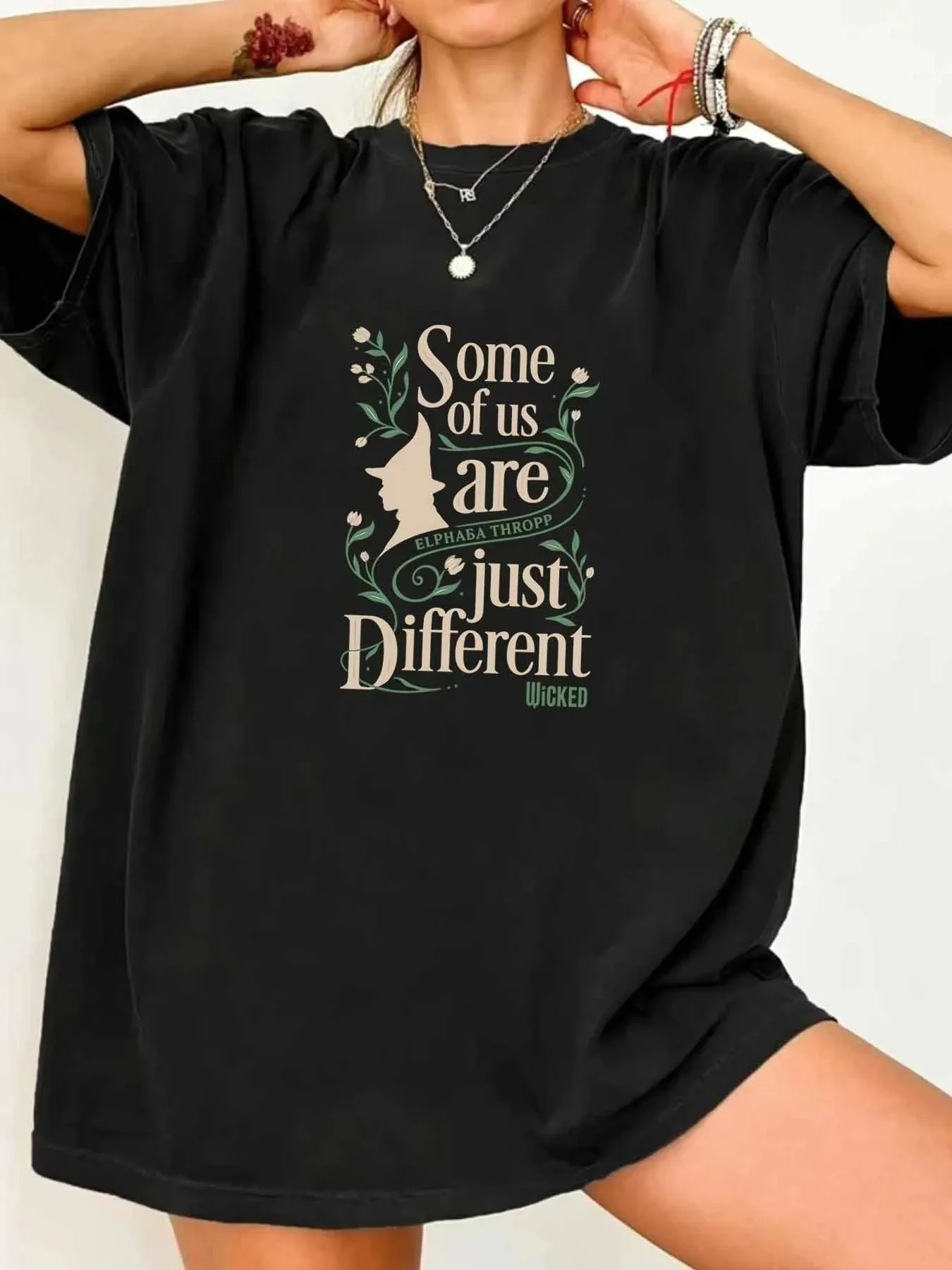 【009449】Женская футболка больших размеров с круглым вырезом и короткими рукавами, эластичными полурукавами и модными принтами
【009449】Женская футболка больших размеров с круглым вырезом и короткими рукавами, эластичными полурукавами и модными принтами