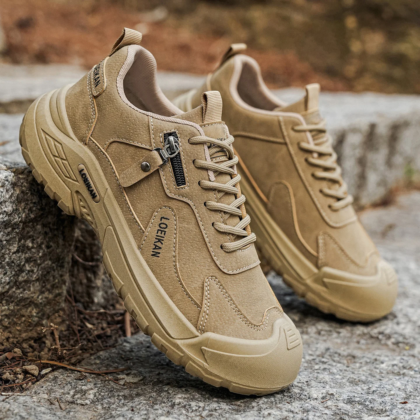 High-top men's versatile and comfortable hiking boots, outdoor fashion trendy thick-soled casual sports shoes
High-top men's versatile and comfortable hiking boots, outdoor fashion trendy thick-soled casual sports shoes