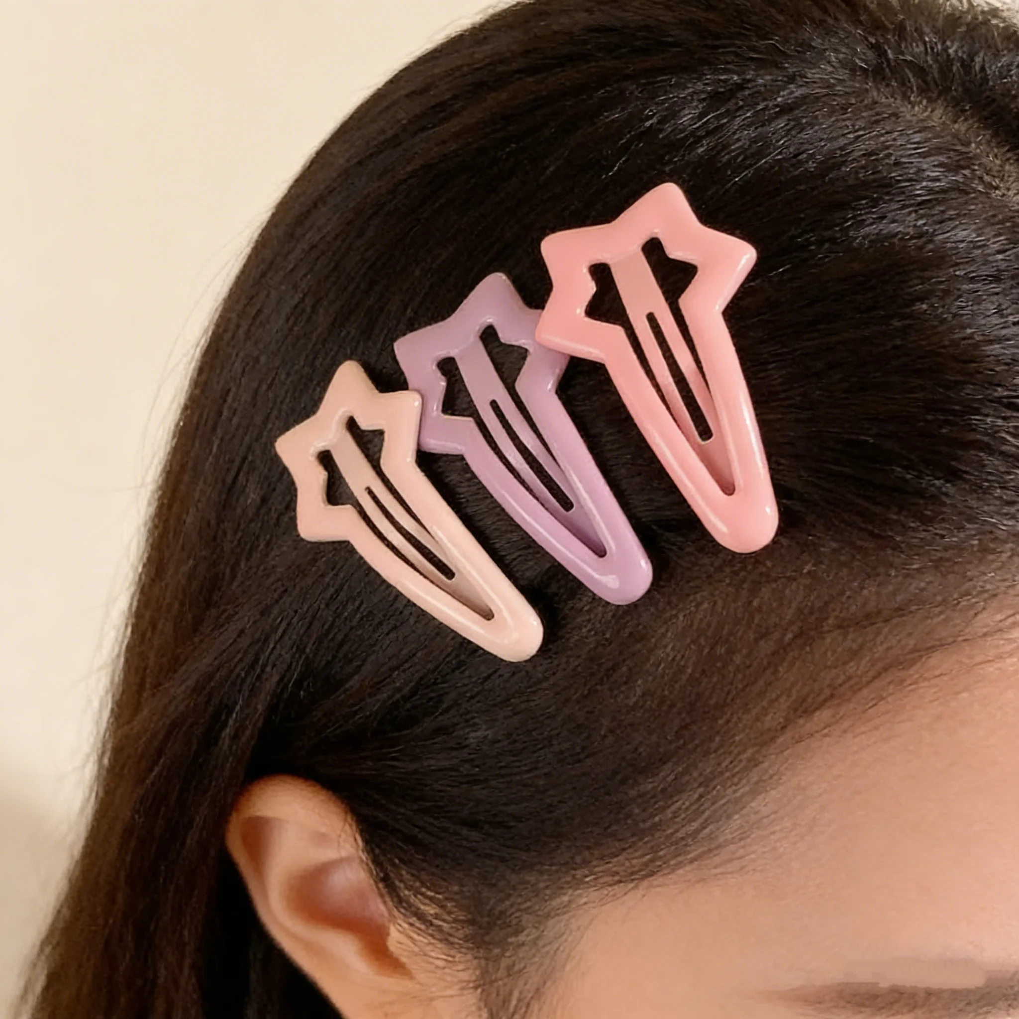 Набор из 4 розовых милых заколок для волос для девочек, для челки и боковых прядей, милые украшения для волос, аксессуары для прически
Набор из 4 розовых милых заколок для волос для девочек, для челки и боковых прядей, милые украшения для волос, аксессуары для прически