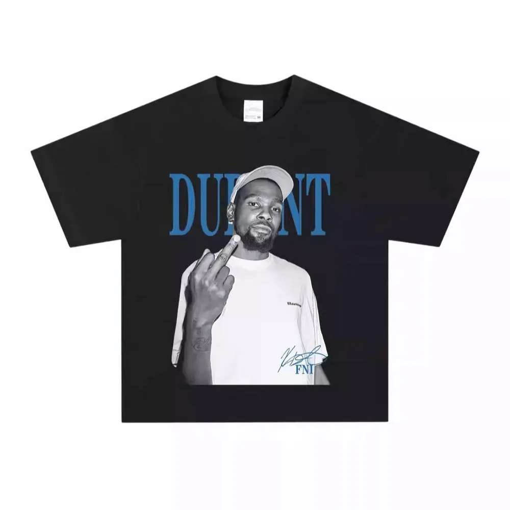 Kevin Durant Graphic T-Shirt Men Oversized Cotton Streetwear Bold Fit Modern Crew Neck Name Print Short Sleeve Tee
Kevin Durant Graphic T-Shirt Men Oversized Cotton Streetwear Bold Fit Modern Crew Neck Name Print Short Sleeve Tee
