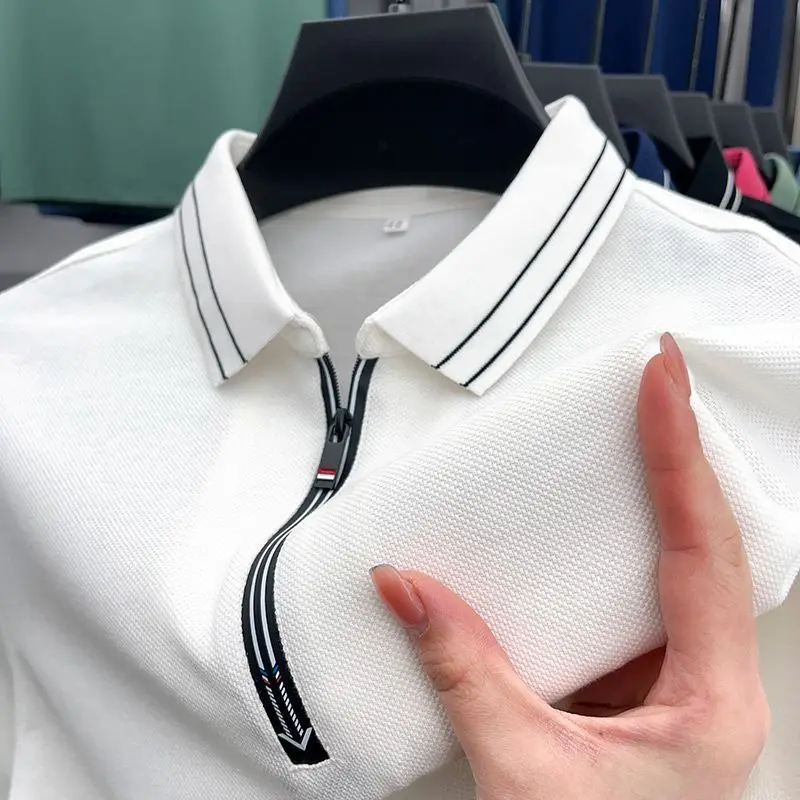 Summer New Fashion Men Zipper Polo Shirt Streetwear Fashion T-shirt Business Casual Male Clothes Short Sleeve Versatile Tops
Summer New Fashion Men Zipper Polo Shirt Streetwear Fashion T-shirt Business Casual Male Clothes Short Sleeve Versatile Tops