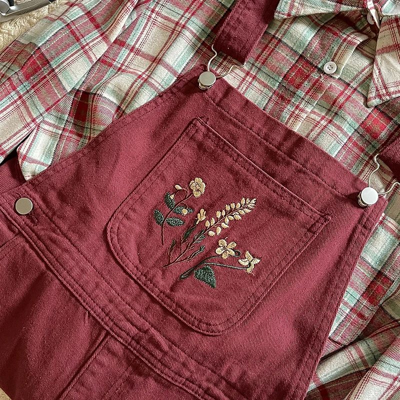 Vintage Purplish Red Denim Jumpsuit Embroidery Floral Print Suspender Strap Pants Female Casual Versatile Loose Overall
Vintage Purplish Red Denim Jumpsuit Embroidery Floral Print Suspender Strap Pants Female Casual Versatile Loose Overall